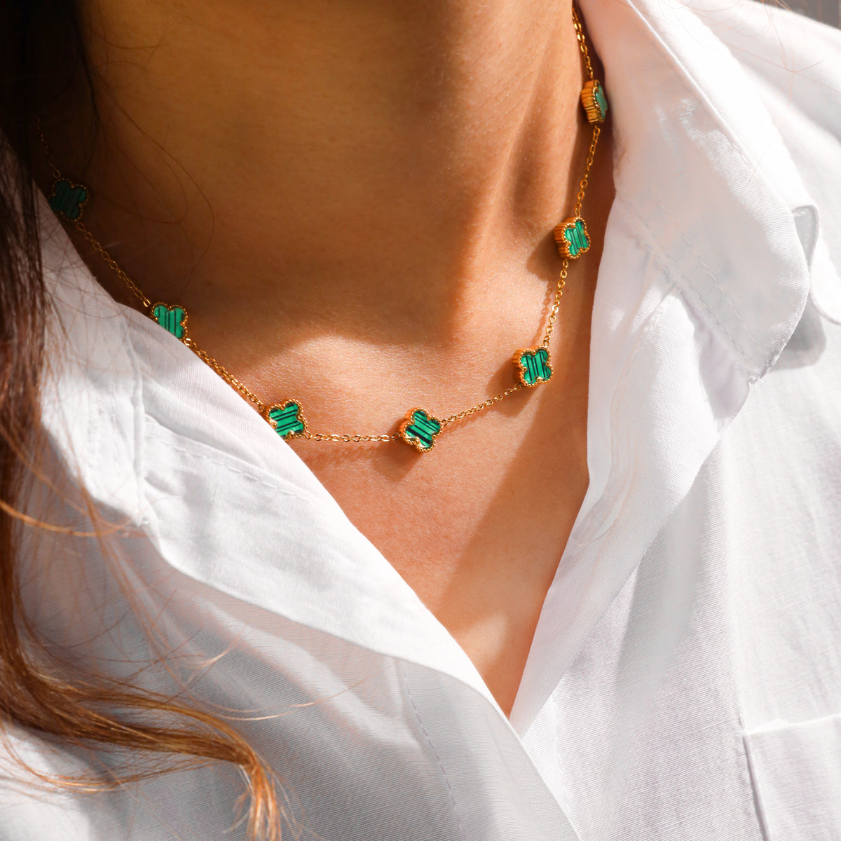 chic cleef necklace model (1)